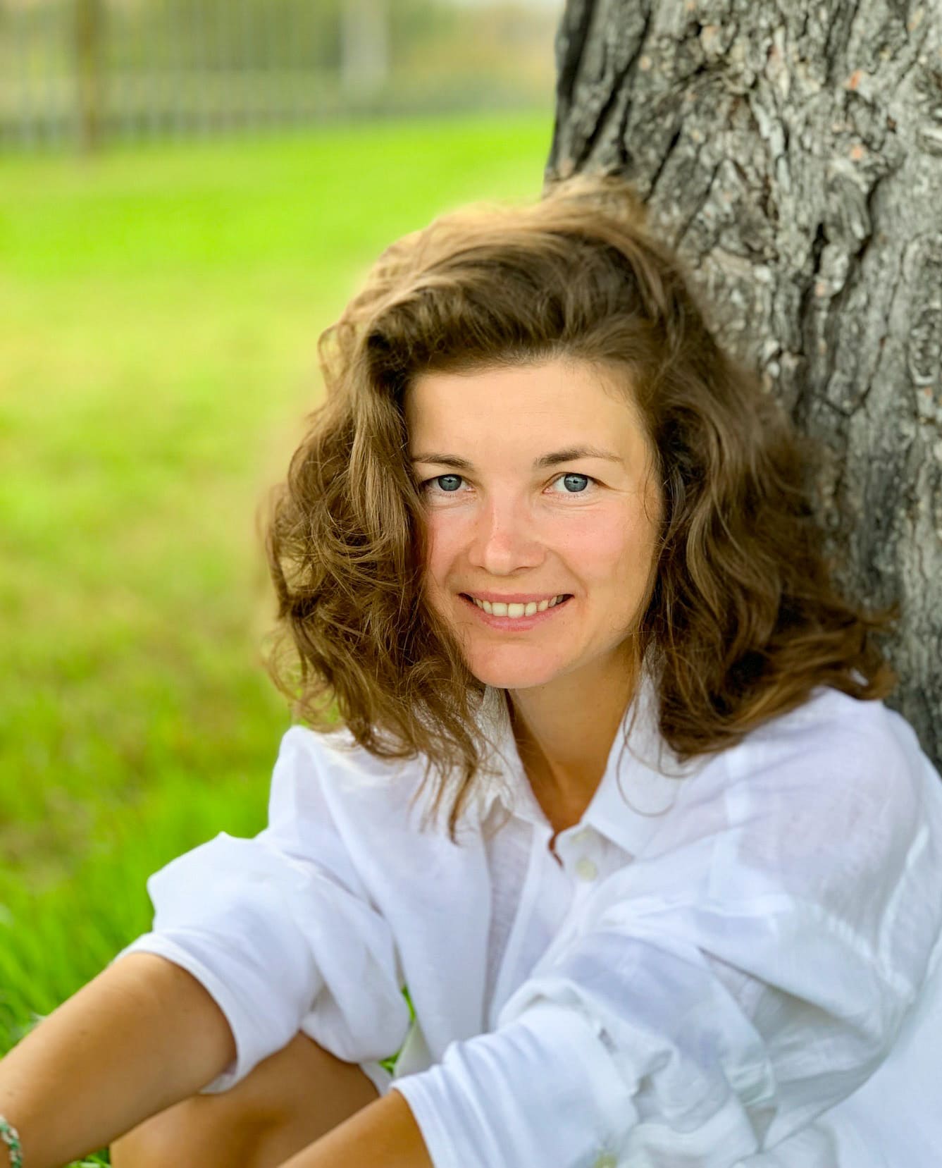Arina Zhakina — coach de arte y pintora